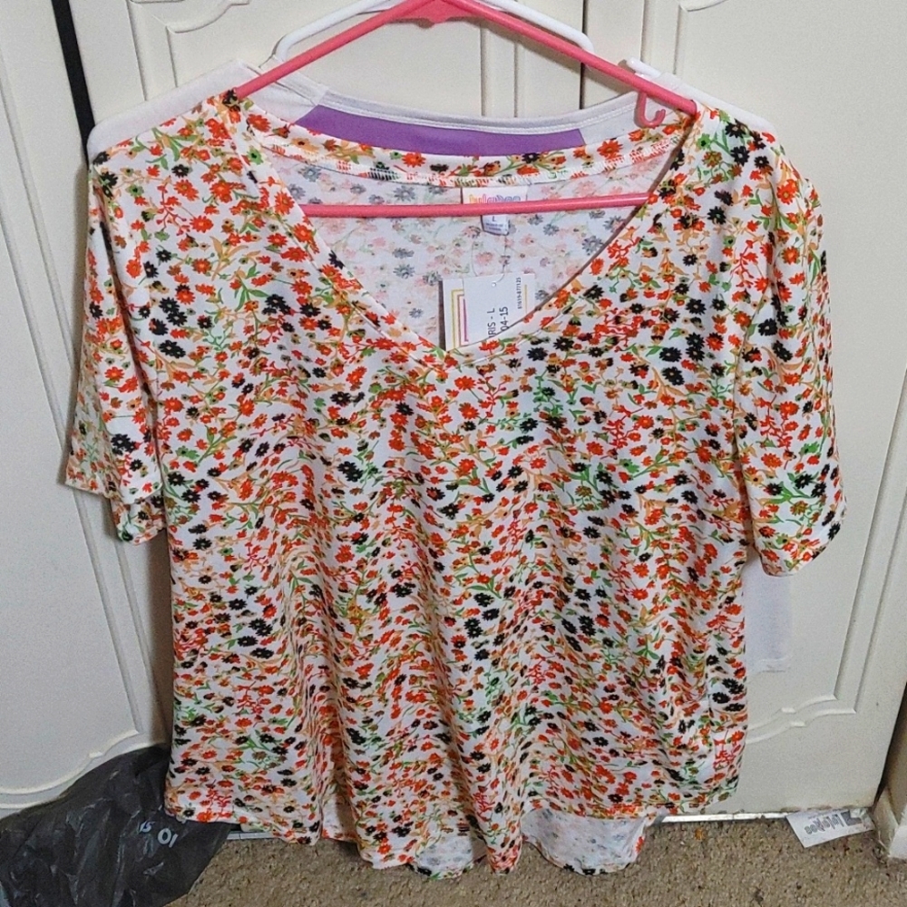 Nwt lularoe iris
